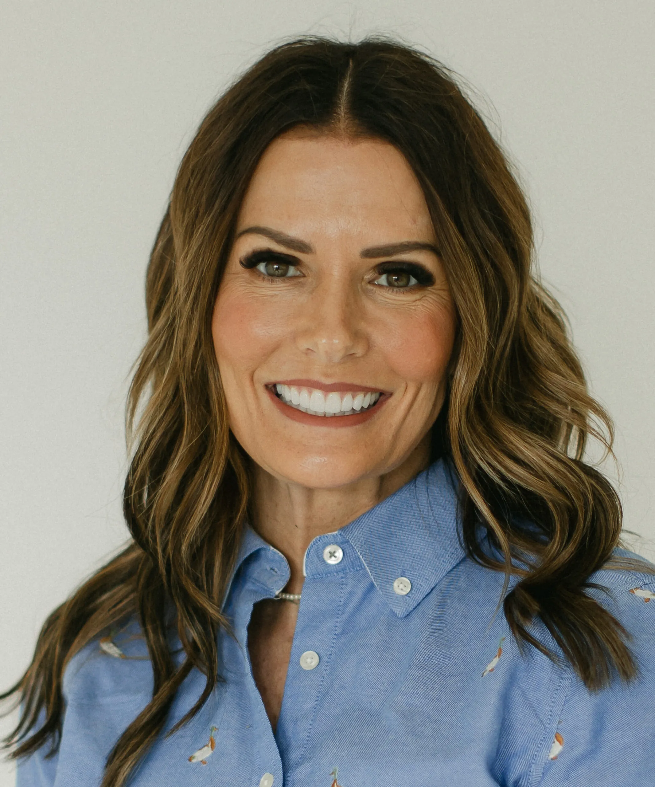 benefits of tooth veneers with a Utah County dentist Orem Utah